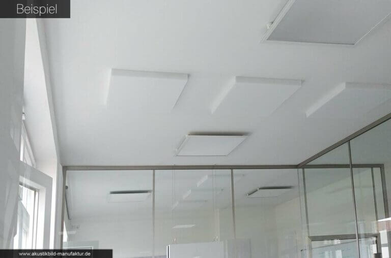 akustikbild-manufaktur-schallabsorber-platten-weiss-video-konferenz-besprechung-buero-basotect-montage-4