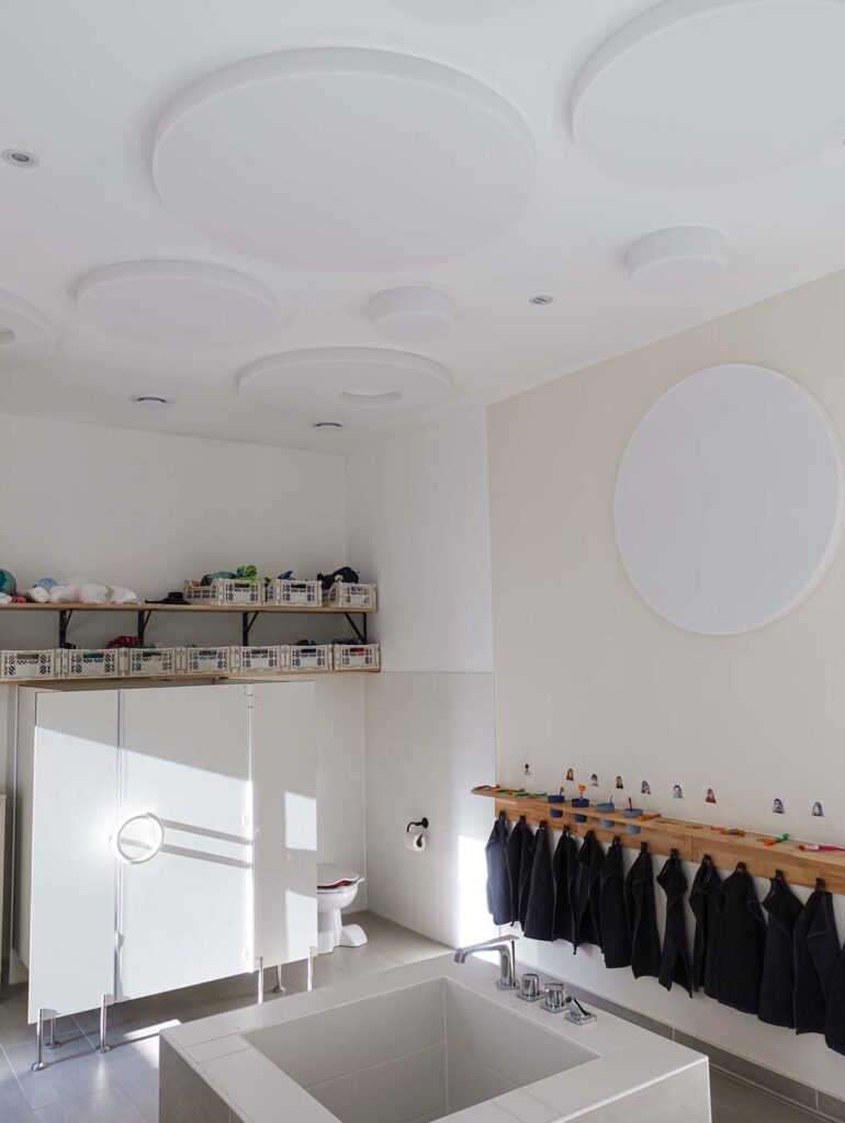 Schallabsorber im Kita Bad