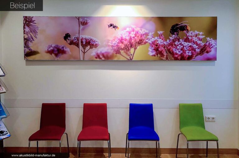 Großes Akustikbild in einem Wartebereich