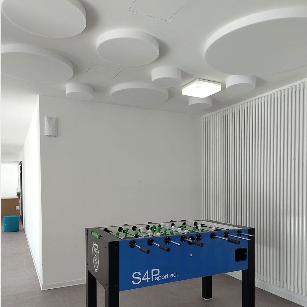 Basotect Kreise an der Decke eine Aufenthaltsbereiches