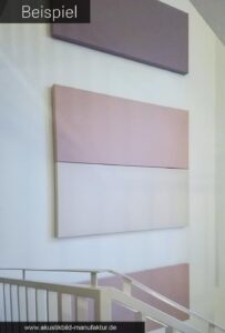 einfarbige-bunte-schallabsorber-bilder-akustikelemente-textil-manufaktur-treppenhaus