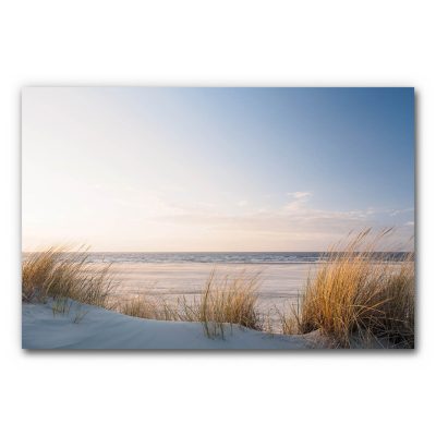 Akustikbild Düne 8 - Fotorealistisches Bild einer ruhigen Strandlandschaft. Weißer Sand