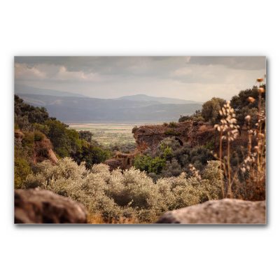 Akustikbild mit Bergen in warmen Erdtönen