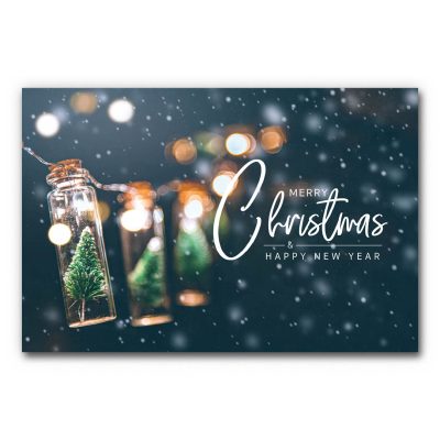 Akustikbild Weihnachtszauber 6 - eine schneiende Nahaufnahme von Lichterketten