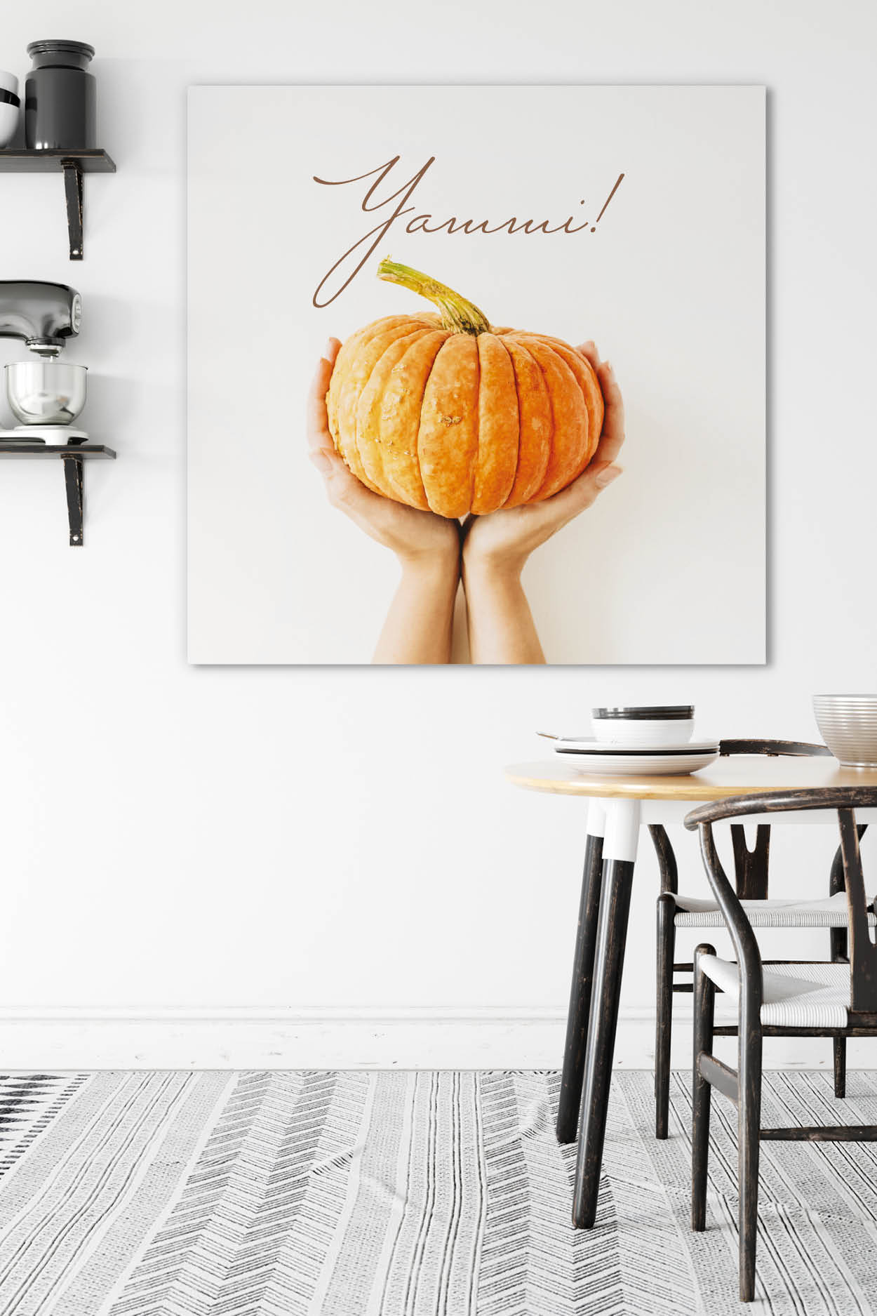 Herbstdeko mit Textilwechselrahmen: Gestalten Sie Ihre Wände saisonal mit herbstlichen Akustikbildern.